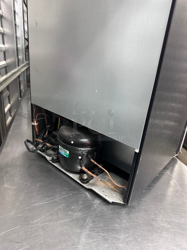 Working! Sanyo SR-3720M - Counter-High Refrigerator 115 Volt Tested and Working! - Image 10 of 10