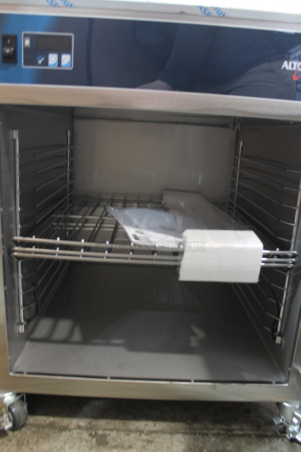 BRAND NEW! 2022 Alto Shaam 750-S Stainless Steel Commercial Heated Holding Cabinet on Commercial Casters. 120 Volts, 1 Phase. Tested and Working! - Image 5 of 6