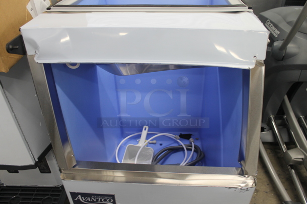 BRAND NEW SCRATCH AND DENT! Avantco Ice BIN23022 22" Ice Storage Bin - 275 lb. - Image 5 of 8