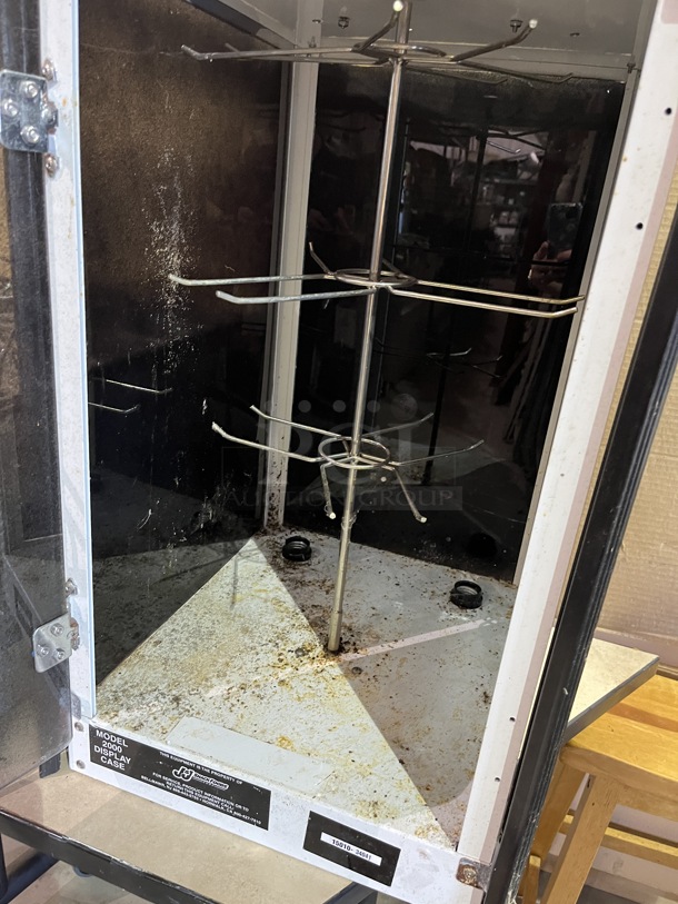 Model 2000 Pretzel Display/Cabinet - Image 2 of 3