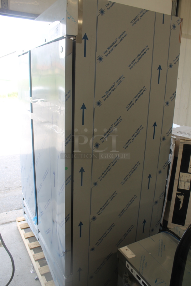 BRAND NEW SCRATCH AND DENT! 2023 Avantco 447AP49F Stainless Steel Commercial 2 Door Reach In Freezer. 115 Volts, 1 Phase. Tested and Working! - Image 2 of 10