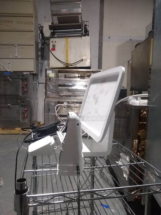 Square Stand Point Of Sale System S142 Terminal, Card Reader for 10.2" iPad - Image 2 of 4