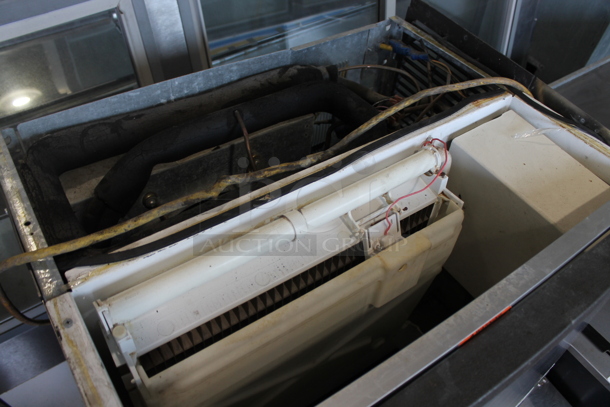 Manitowoc QY0604A Stainless Steel Commercial Ice Head on Scotsman Ice Bin. 208-230 Volts, 1 Phase.  - Image 3 of 9