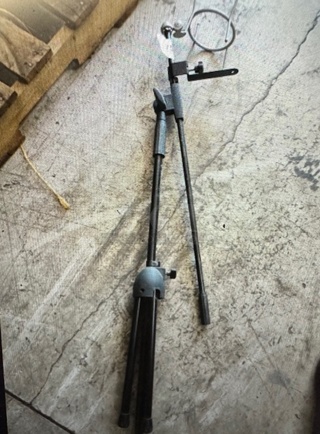 One Gear Lux Stand.
