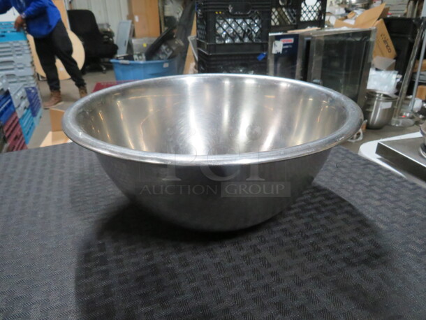 One 10 Inch  Stainless Steel Mixing Bowl. - Image 1 of 1