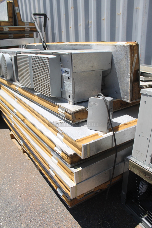 2 Arctic Walk In Boxes That Make One Combo Box w/ Russell AE26-75B 208/230 Volt, 1 Phase Evaporator, Commercial Evaporator, Trenton Compressor and Trenton TEZA020L8-HS2B-F 208-230 Volt, 1 Phase Compressor. Cooler Is 8'x12' and Freezer Is 8'x8'. 2 Times Your Bid! - Image 7 of 12