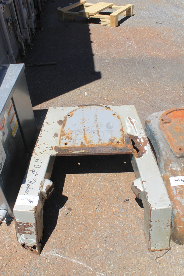 Metal Mixer Square Legs for Hobart 60 Quart Mixer. - Image 1 of 4