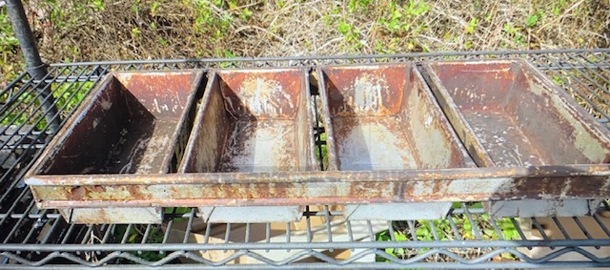 Commercial 4 Loaf Bread Pan. 2XBID - Image 1 of 1