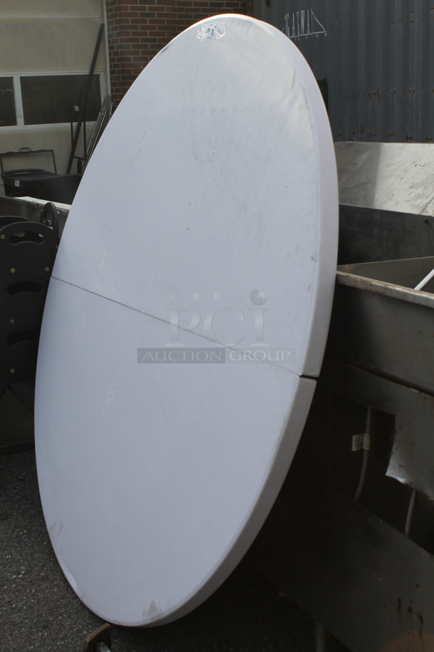 BRAND NEW SCRATCH AND DENT! White Round Folding Table. - Image 2 of 2