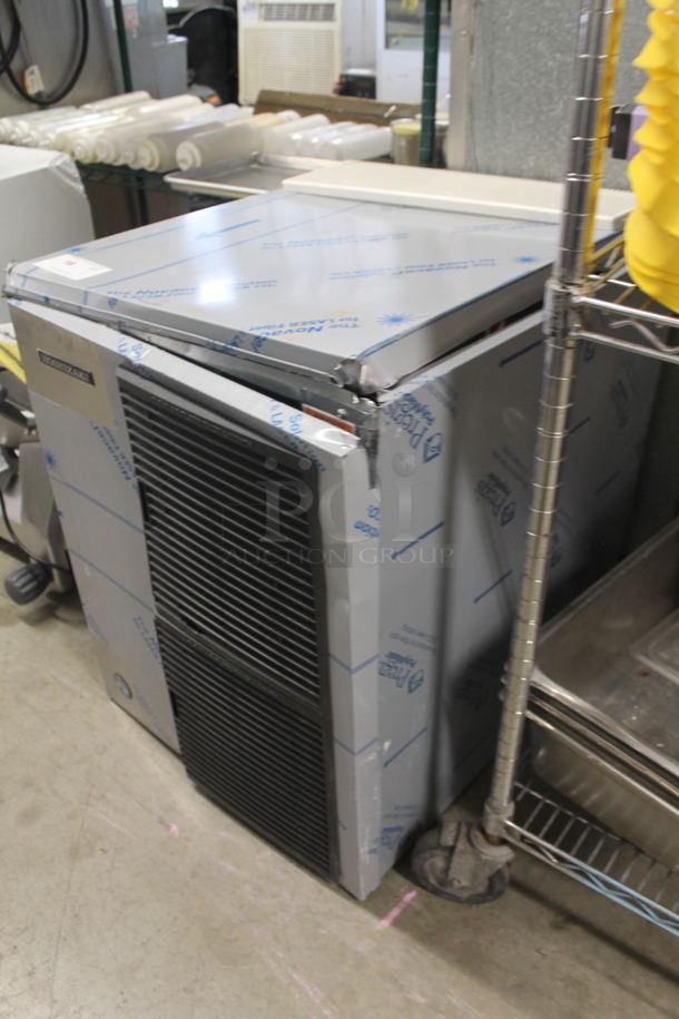 BRAND NEW SCRATCH AND DENT! 2023 Hoshizaki KM-660MAJ Commercial Stainless Steel Ice Maker Head. 115V, 1 Phase.   - Image 3 of 9