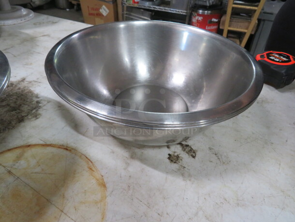 11 Inch Stainless Steel Mixing Bowls. 3XBID