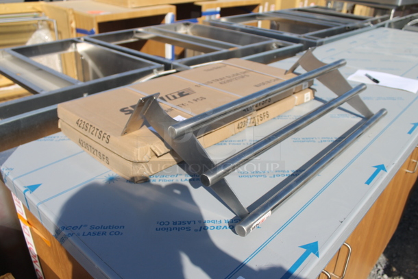BRAND NEW SCRATCH AND DENT! 1 NEW ServIt 423ST2TSFT Tubular Fixed Tray Slide for 2-Pan Steam Tables and 2 NEW in BoxServIt 423ST2TSFS Solid Fixed Side Tray Slide for 2-Pan Steam Tables. 3 Times Your Bid! - Image 3 of 4
