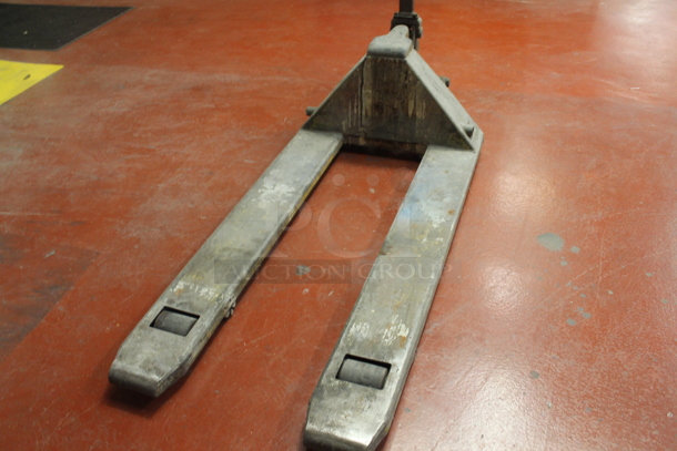 Multiton Gray Metal Commercial 5,000 Pound Capacity Pallet Truck Pallet Jack.  - Image 5 of 6