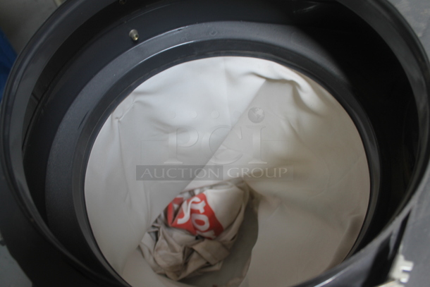 Dayton 3AA28B Gray Metal Dust Collector on Commercial Casters. 115 Volts, 1 Phase. - Image 5 of 6