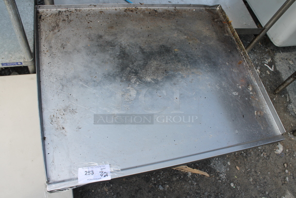 Stainless Steel Commercial Equipment Stand w/ Metal Under Shelf. - Image 2 of 4