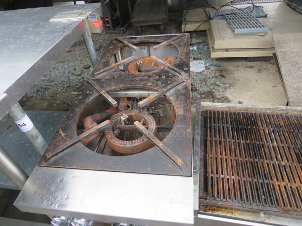 One Southbend Natural Gas 2 Burner Range. #SPR-2J-FB. 18X41X25 - Image 2 of 2