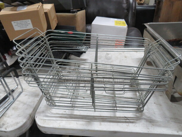 One Lot Of 8 Wire Chafer Holders - Image 1 of 1