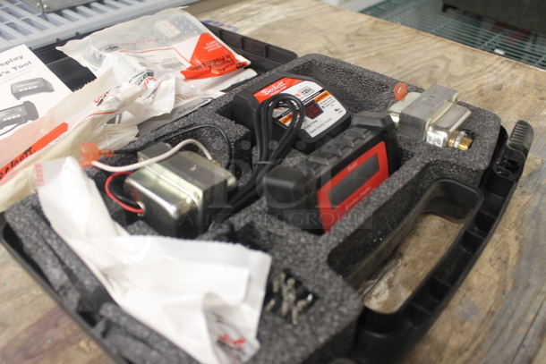 Beckett 750S GeniSys Universal Control Kit w/ Display and Extra Parts in Black Poly Hard Case  - Image 2 of 11