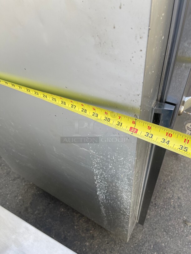 2020! Traulsen G12010 30 inch One Section Reach In Commercial Freezer, (1) Solid Door, 115v Tested and Working! 30x34x83 - Image 9 of 10