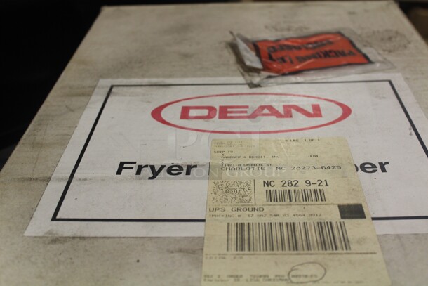 NEW IN BOX! 6 Boxes (100 Count Each) 14" Circular Oil Filters With Tabs And 1 Box Dean Filter Paper. 7X Your Bid! - Image 2 of 4