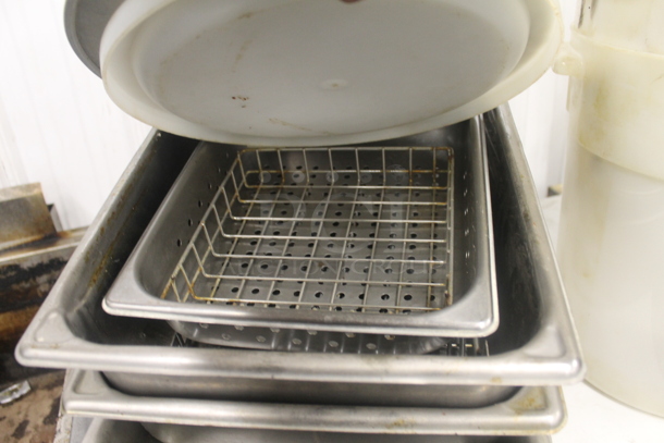 ALL ONE MONEY! Lot of Cooling Rack, Round Pizza Baking Pans and Stainless Steel Drop In Bins  - Image 4 of 4