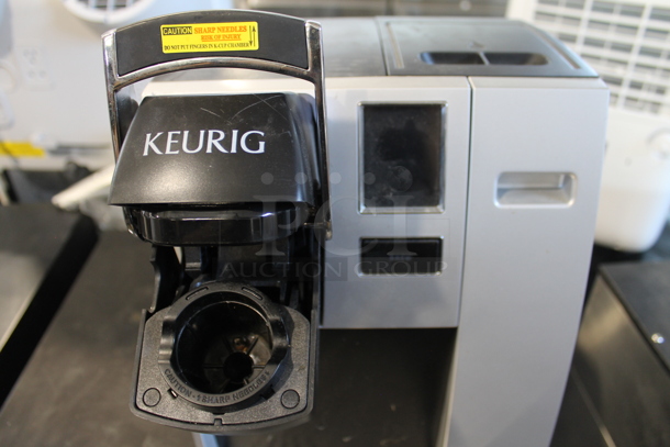 Keurig K150 Countertop Single Cup Coffee Machine. 120 Volts, 1 Phase. - Image 2 of 6