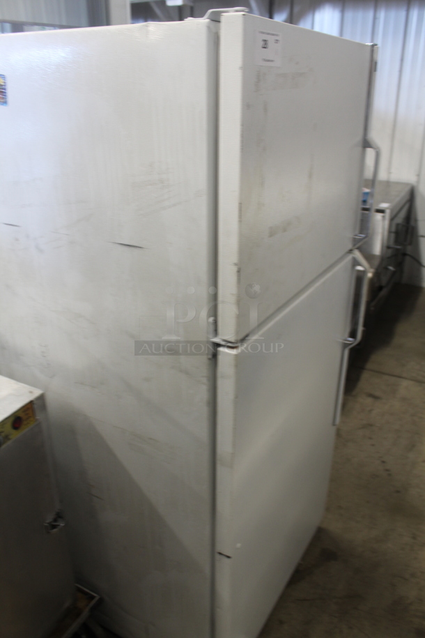 General Electric TBX18JAXJRWW Metal Cooler Freezer Combo Unit. 115 Volts, 1 Phase. Tested and Working! - Image 2 of 5