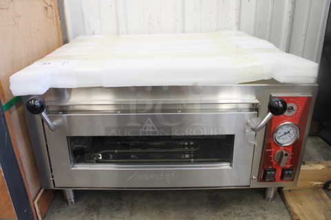 BRAND NEW SCRATCH AND DENT! Avantco 177DPO18S Stainless Steel Commercial Countertop Electric Powered Single Deck Pizza Oven. 120 Volts, 1 Phase. Tested and Working!
