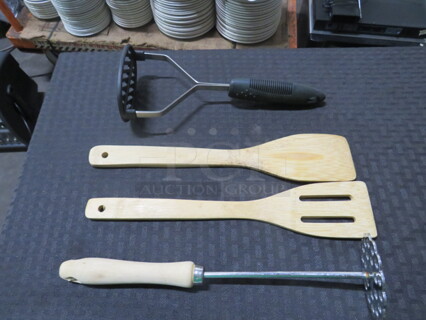 Assorted Utensils. 4XBID