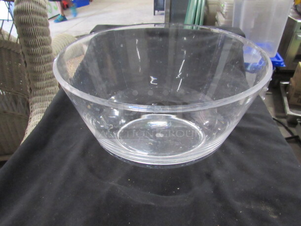 11X6 Clear Poly Serving Bowl. 2XBID