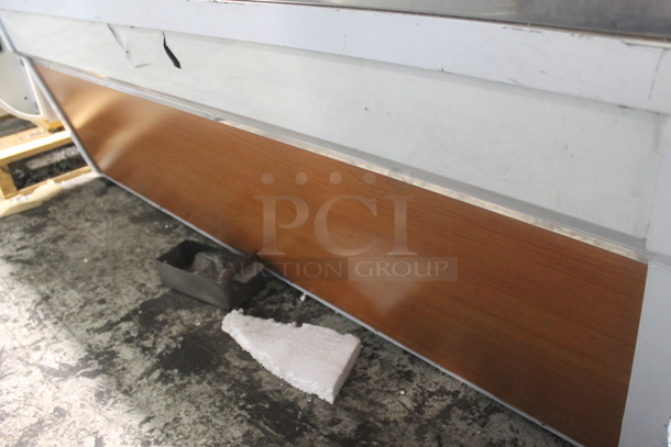 BRAND NEW SCRATCH AND DENT! CustomCool CGD5R Stainless Steel Commercial Floor Style Deli Display Case Merchandiser. 115 Volts, 1 Phase. Does Not Come w/ Remote Compressor. - Image 5 of 11