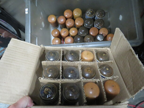 One Lot Of Assorted Salt/Pepper Shakers. - Image 1 of 1