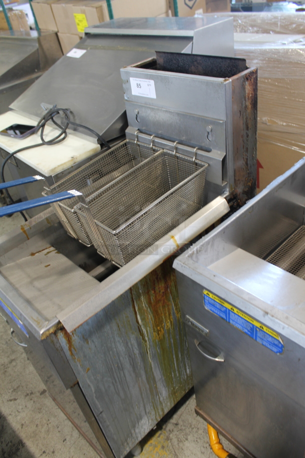 2017 Pitco Frialator 40D Stainless Steel Commercial Floor Style Natural Gas Powered Deep Fat Fryer w/ 2 Metal Fry Baskets. 115,000 BTU. - Image 6 of 6