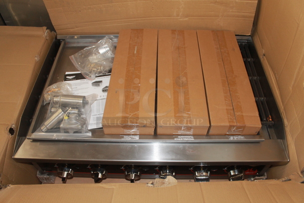 BRAND NEW IN BOX! Vollrath 407312 Stainless Steel Commercial Countertop Gas Powered Charbroiler Grill. Stock Picture Used As Galley Picture. Tested and Working! - Image 6 of 6