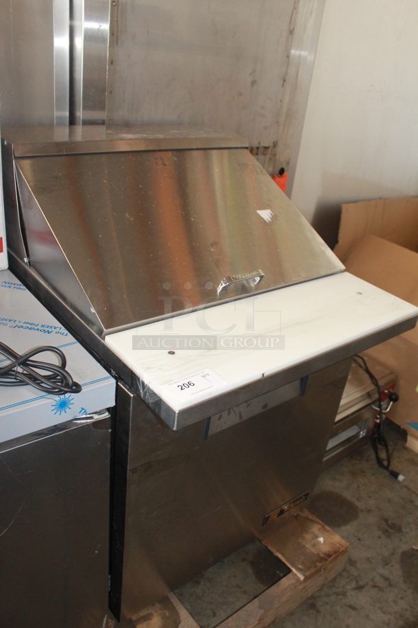 LIKE NEW! 2015 True TSSU-27-12M-B Stainless Steel Commercial Sandwich Salad Prep Table Bain Marie Mega Top w/ Poly Drop In Bins. 115 Volts, 1 Phase. Unit Has Only Been Used a Few Times! Tested and Working! - Image 2 of 7