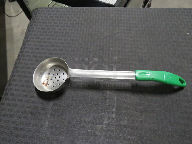 One 4oz Spoodle.  - Image 1 of 1