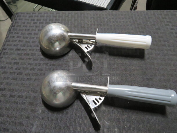 Assorted Commercial Disher. 2XBID - Image 1 of 1