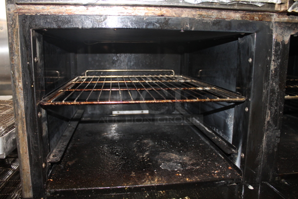 Migali C-RO8-NG Stainless Steel Commercial Natural Gas Powered 8 Burner Range w/ 2 Ovens, Over Shelf and Back Splash on Commercial Casters. - Image 7 of 12