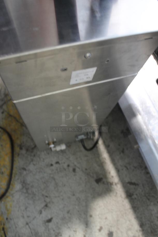 Curtis FBD500GT62A000 Stainless Steel Commercial Coffee Machine w/ Hot Water Dispenser and Poly Brew Basket. 120/220 Volts, 1 Phase. - Image 6 of 7