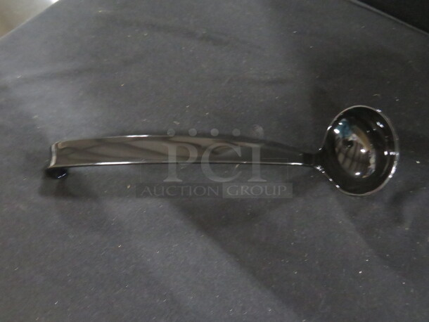 One Case Of 72 NEW 9 Inch Poly Black Ladles. #LDL-BK.  - Image 1 of 1