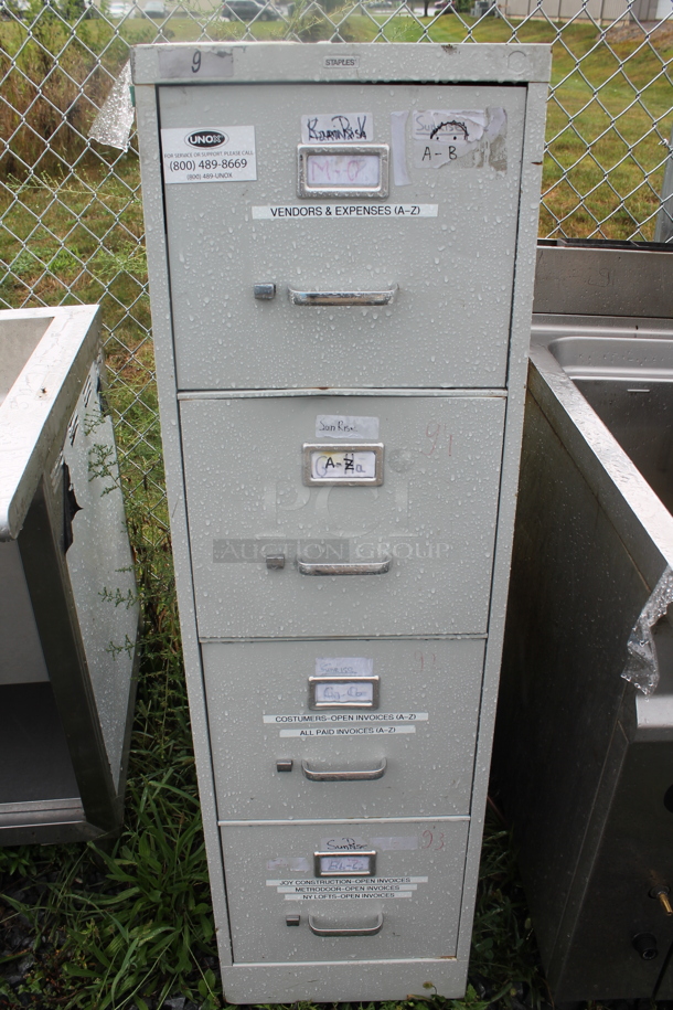 Gray Metal 4 Drawer Filing Cabinet. - Image 1 of 2
