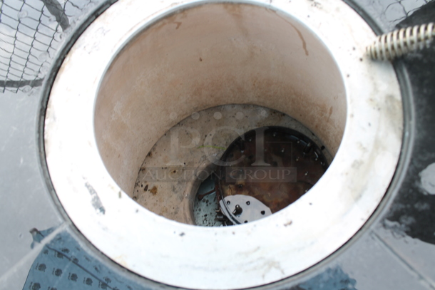 WoodStone Stainless Steel Commercial Floor Style Natural Gas Powered Tandoori Oven on Commercial Casters. - Image 3 of 4