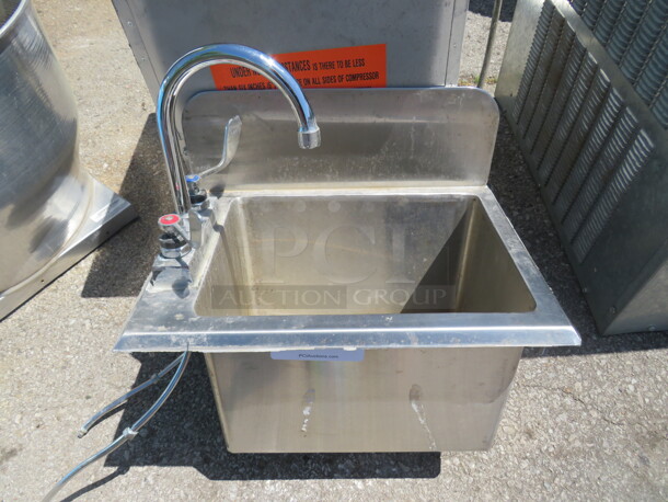 One Stainless Steel Hand Sink With Faucet And R Side Splash. 13X19X18 - Image 1 of 1
