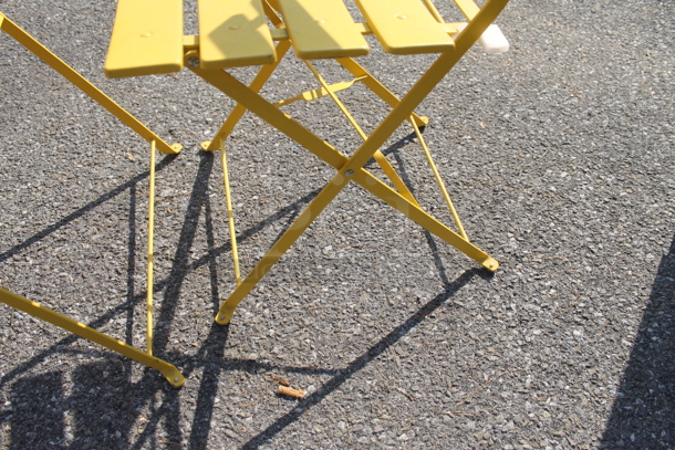 Yellow Metal Round Folding Table and 2 Yellow Metal Folding Chairs. 23.5x23.5x27.5, 16.5x14.5x32 - Image 5 of 5