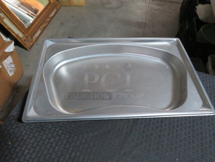 One NEW Vollrath Full Size 2.5 Inch Deep Super Shape Stainless Steel Kidney Shaped Food Pan. #3101120. $49.23