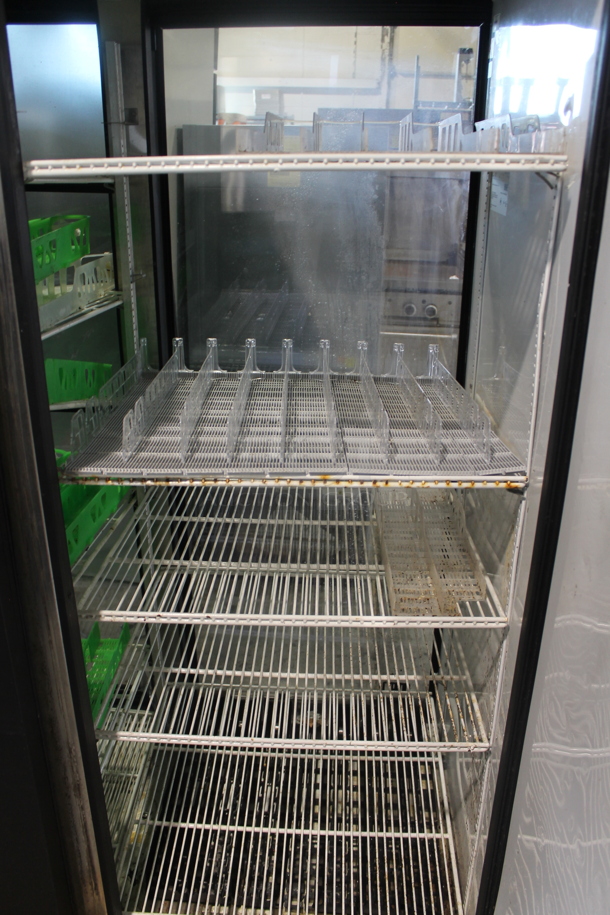 2014 True GDM-52TM-RL-LD Metal Commercial 2 Door Reach In Pass Through Cooler Merchandiser w/ Poly Coated Racks. 115 Volts, 1 Phase. Tested and Powers On But Does Not Get Cold - Image 3 of 5