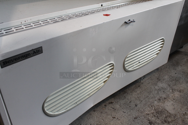 Beverage-Air MB13US Commerical Electric Open Air Merchandiser Cooler With 4 Shelves, White. 115V, 1 Phase. Tested and Powers On But Does Not Get Cold - Image 4 of 6