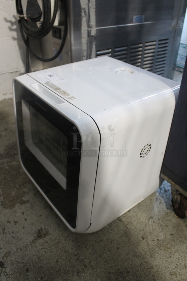 Farberware FDW05ASBWHA Commercial Electric Portable Countertop Dishwasher, White With Black Front Trim. 120V, 1 Phase. - Image 3 of 6