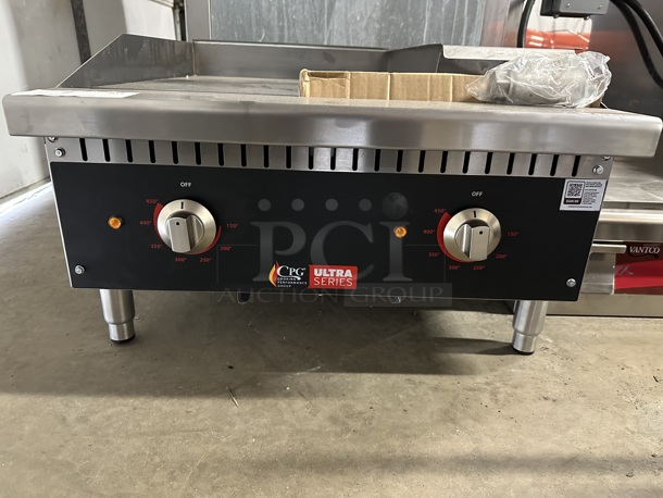 LIKE NEW! Cooking Performance Group CPG 351GUCPG24M Stainless Steel Commercial Countertop Electric Powered Flat Top Griddle. 208/240 Volts, 1 Phase.  - Image 6 of 6