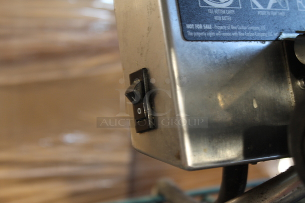 RT-P Metal Commercial Countertop Waffle Maker. 120 Volts, 1 Phase. Tested and Working! - Image 3 of 5